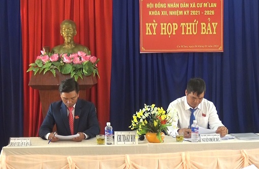 Kỳ họp lần thứ 7 HĐND xã Cư Mlan khóa XII nhiệm kỳ 2021 – 2026
